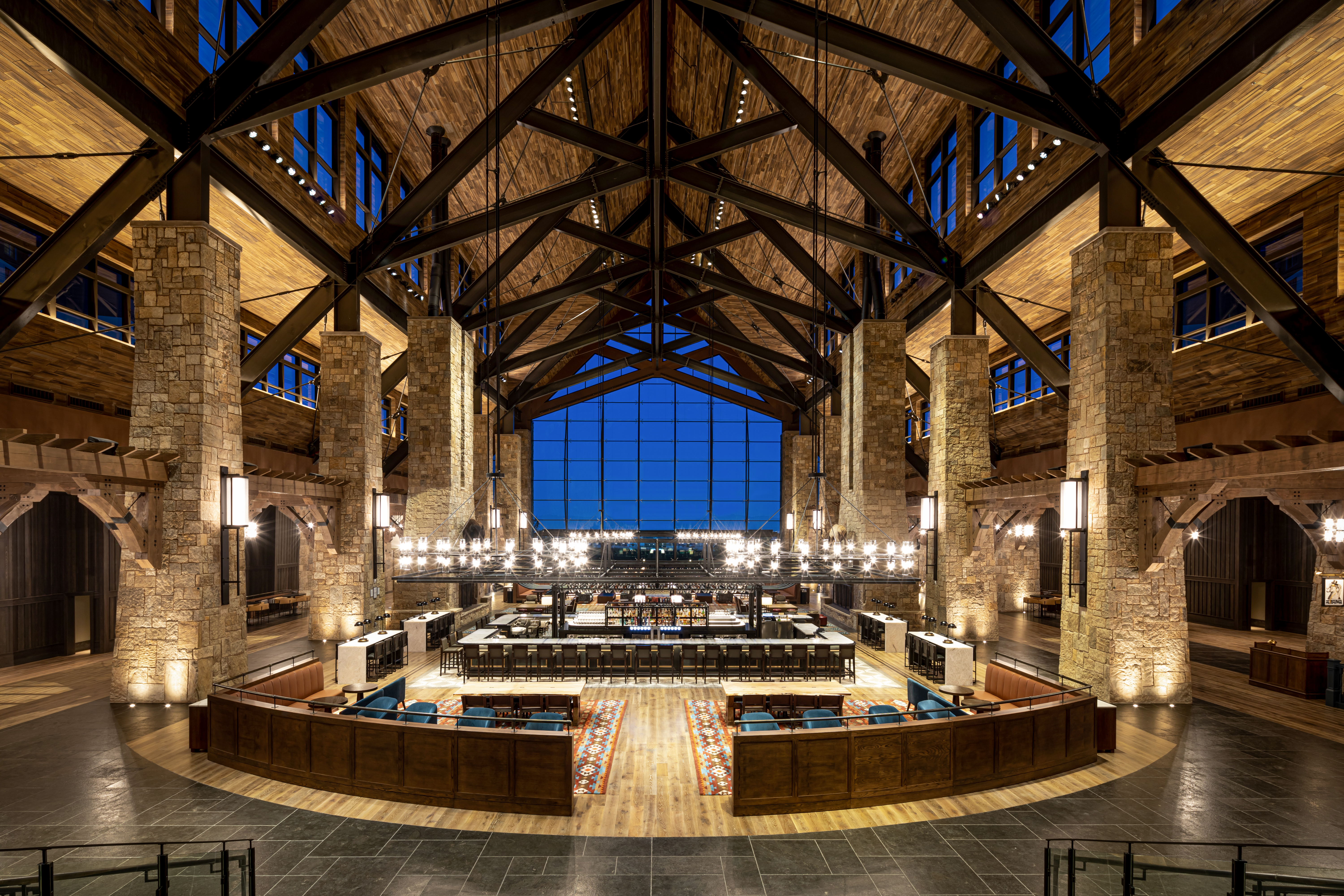 Grand Lodge - Photos