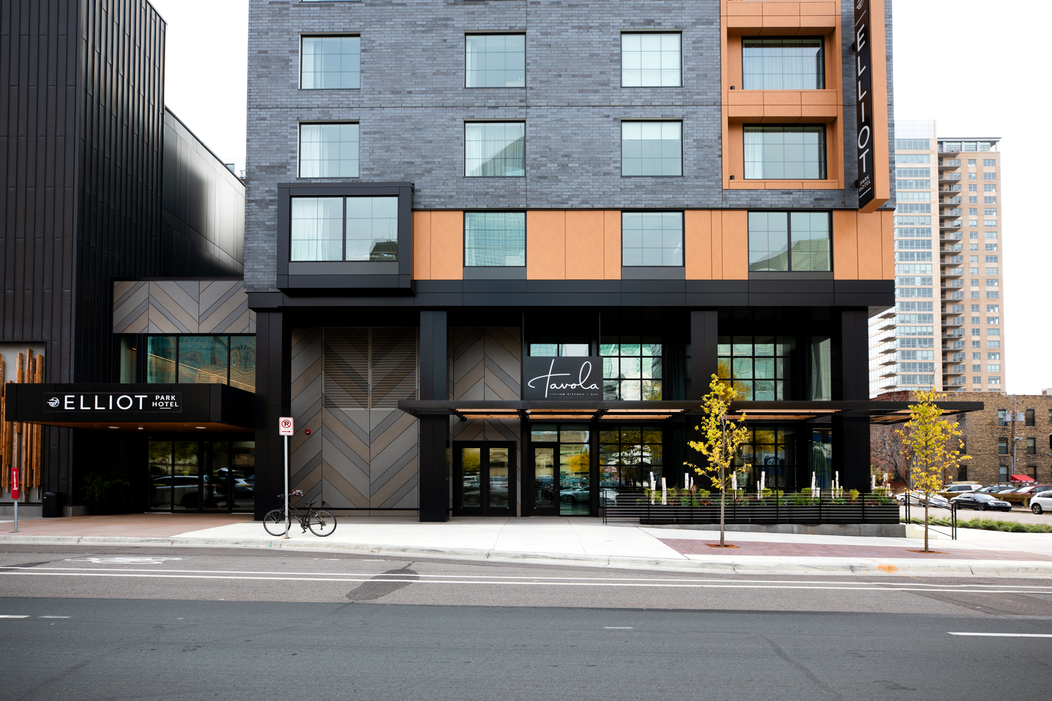 01. Hotel Exterior - Photos